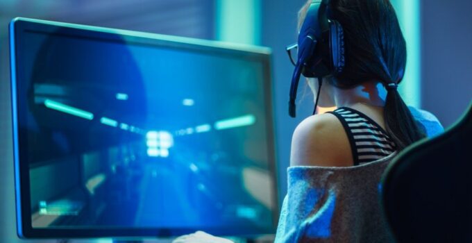China arrested 469 scammers who pretended to be girls and cheated men for money in online games